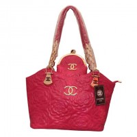 Chanel  Women’s Handbag (Pink)