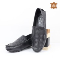 Pure Leather Comfortable Crafted Design Loafer Shoes - ZSA-42
