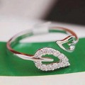 Beautiful Leaf Shaped Ring HCL216