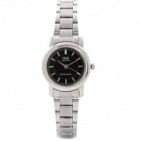 Q&Q Q601202Y Womens Analog Wrist Watch	